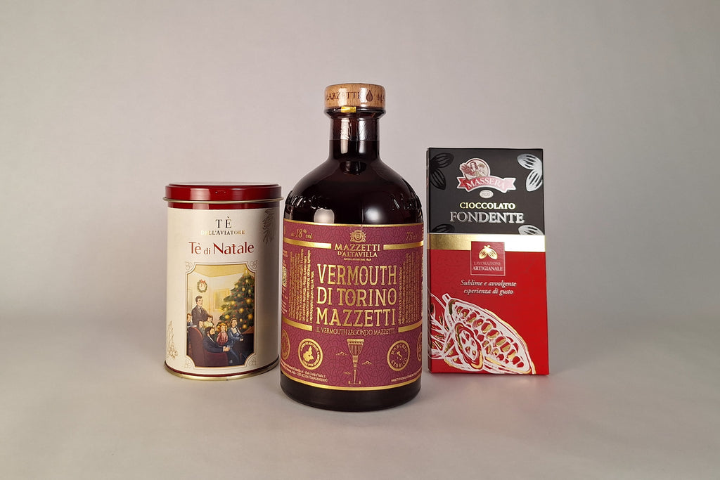 Confezione di Natale con tè della Drogheria Carpano e cioccolato Massera e vermouth mazzetti di torino