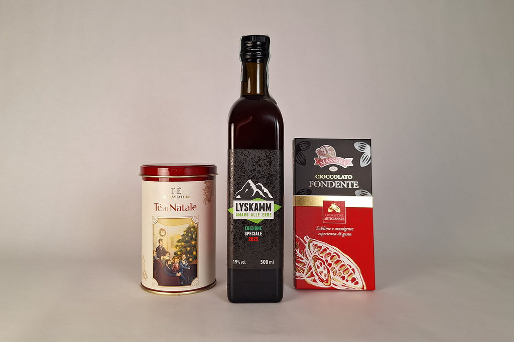 Confezione di Natale con tè della Drogheria Carpano e cioccolato Massera e amaro lyskamm