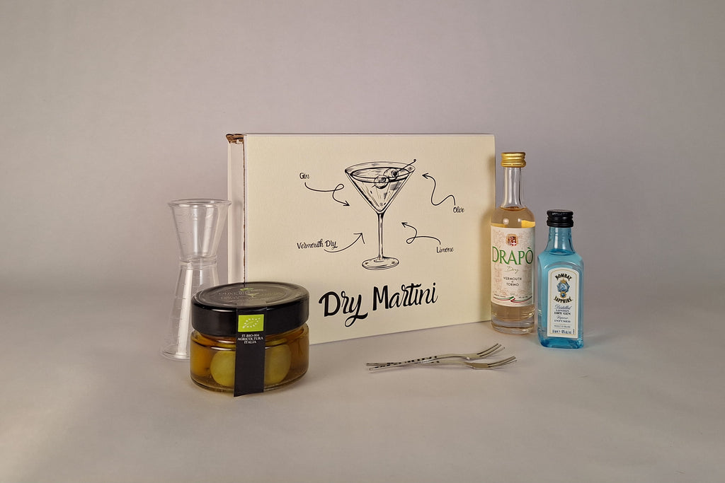 Contenuto della box Martini con gin, vermouth e olive
