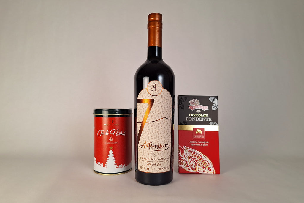 Regalo natalizio gourmet con vermouth artigianale biellese e dolci tipici