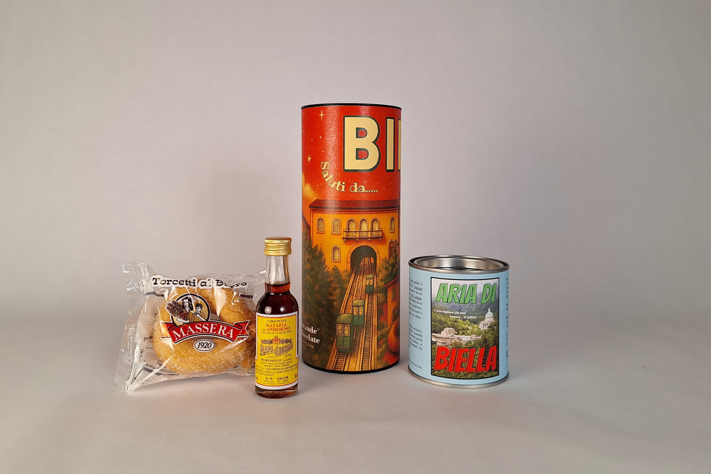 Box degustazione natalizia Saluti da Biella in tubo con prodotti tipici e gadget Aria di Biella